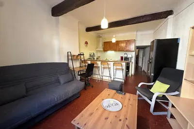 Image de Chez Florence : grand T2 au cœur du centre ville historique