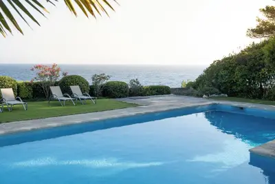 Image de Villa La Roche Bleue Vue mer exceptionnelle piscine jardin