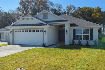 Image de Nature Coast Gem - Lakefront Home w\/ Kayaks, Fishing, Boating, Manatees & More!