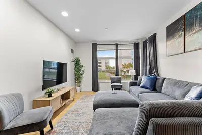 Image de Beautiful 2bd\/2ba in Southend Boston 3393