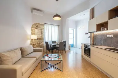 Image de 2br Apt 20 Mins From Acropolis w/ Washer & Dryer