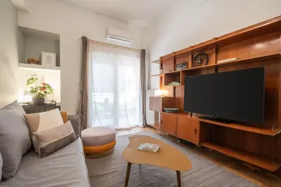 Image de Retro-Modern Echoes