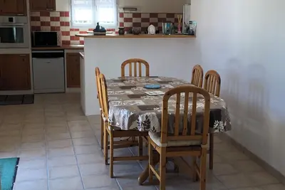 Image de villa avec piscine  8 personnes 4 chambres