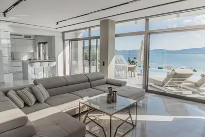 Image de Presidential Beach Villa