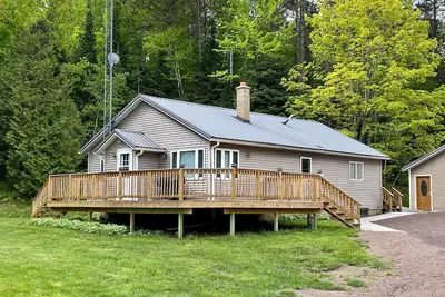 Image de Snowmobiles, Skiing, Abr Amazing 2-bedroom house with WiFi in Hurley, Mercer