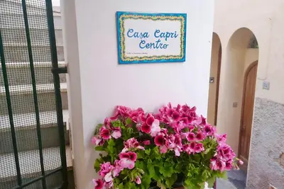 Image de Central house 2 minutes from the Piazzetta and Funicular