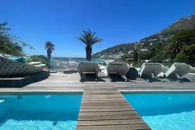 Image de Incredible Clifton Beach Bungalow 8 guests\n4 bed 4. 5 bathrooms