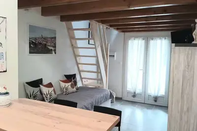 Image de studio à louer, à la campagne, entièrement neuf