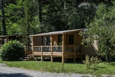 Image de Camping 4 étoiles - Piscine  - ccaifig