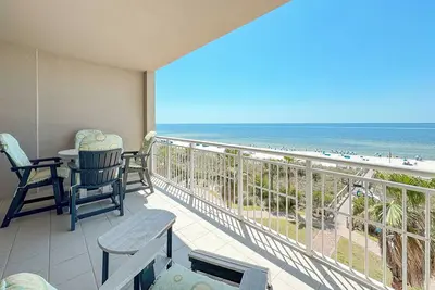 Image de Indigo 403w | Oceanfront Condo | Resort Amenities | My Beach Getaways