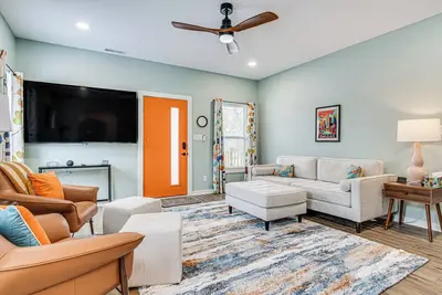 Image de Chic ‘SoBro Charmer’ w/ Covered Porch!