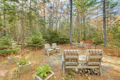 Image de 17 Mi to Acadia: Cottage Near Downtown Ellsworth!