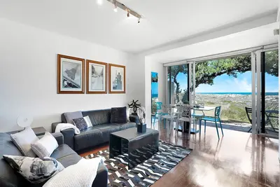 Image de Coastal Convenience –  2br 50m To The Beach