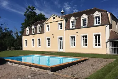 Image de Gîte Château de Montboulon-14 personnes Piscine et Jacuzzi