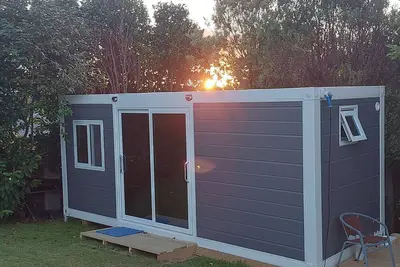 New Haleys cabin. Bedroom with Queen bed and ensuite only. Superb Pool & cabana.