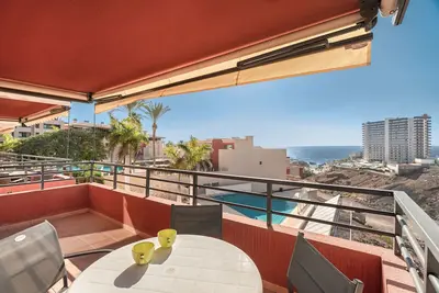 Image de Vacances 'Casa Cristian Playa Paraiso' avec vue sur la mer, piscine partagée et Wi-Fi