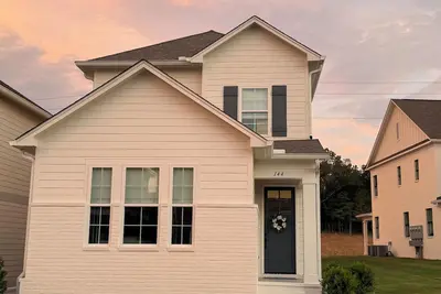 Image de New Home in Oxford Commons - 1. 5 m to square & 3 m to campus