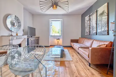 Image de Charmant appartement climatisé à Eymet, idéal pour 4 personnes, confort et sérénité garantis