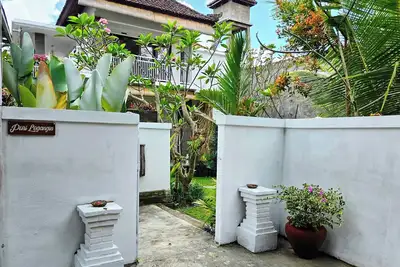 Image de Paradise Awaits You in our Private 2 bedroom Villa with Private Pool