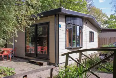 Image de Wells Chalet at Reewold, in the Veluwe Forest.