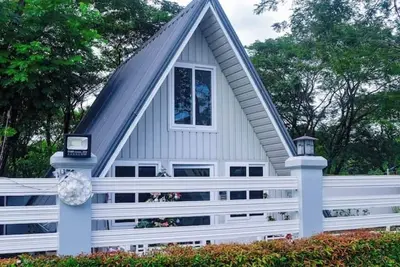 Image de Cozy A-Cabin Escape: Your Tranquil Getaway Awaits