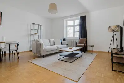 Image de Blueground | Vorstädte, river view & furnished