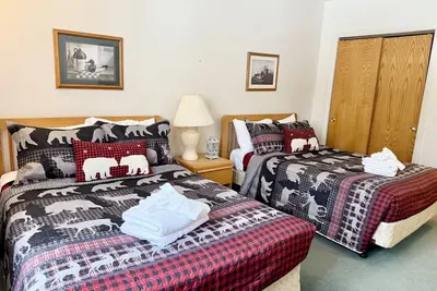 Image de Cozy Escape for Skiing and Hiking near Loon Mountain