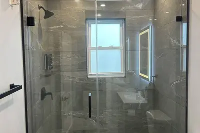 Image de Cozy 1-bedroom in Patchogue, walking distance to restaurants and nightlife.