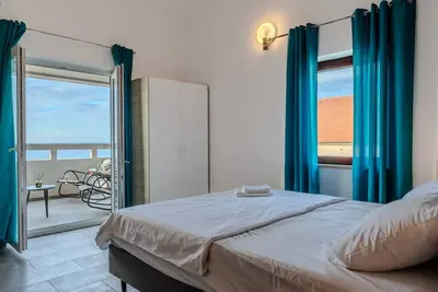 Image de Appartement de trois chambres avec le balcon et la vue sur le mer Novalja, Pag (A-23729-a)