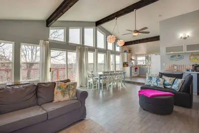 Image de Serene Valley Views: Lake Texoma Retreat
