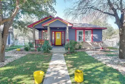 Image de Boho-Chic Retreat w/ Yard, 22 Mi to Dtwn Austin!