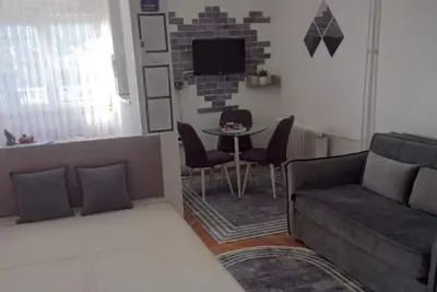 Image de Charmant studio Ă Novi Pazar avec vue sur la ville et la montagne