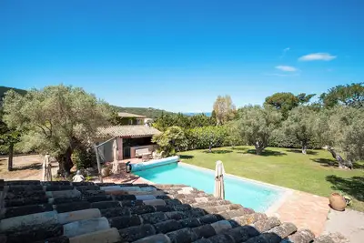 Image de Villa 5 minutes from the center of St Tropez, 5 bedrooms/5 bathrooms