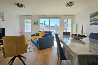 Image de Apt classé 3*, plein centre, parking et plage à pied