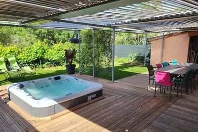 Image de Gîte Casa Del Papé 4 étoile Près du lac du Salagou Grande terrasse cuisine d'été