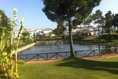 Image de Ideal for family trips, close to Rocio and Portugal, pets welcome.