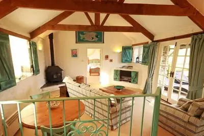 Romantic Cornish Stone Barn for 2