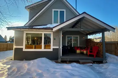 Image de Freestone Living. Charming Three bedroom house