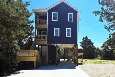 Image de Casa De Playa, New Construction 4-Br Home minutes from the beach in Avon