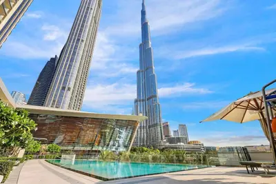 Image de Prime Downtown Spot | 2br With Pool, Gym, and Burj View