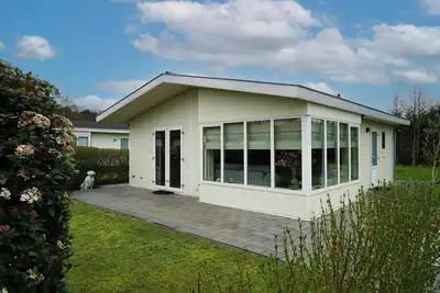 Image de Freestanding five-person holiday home.