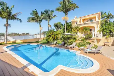 Image de Villa Caty Catarina - Quatre Chambres Villa, Couchages 7