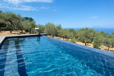 Image de Villa-Salle de bain privée séparée-Villa-Vue sur la baie
