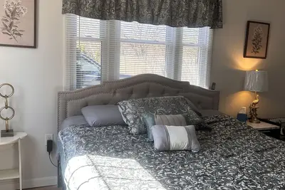 Private & Cozy  house sleeps 5 with WiFi and Ac in beautiful Marion!