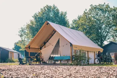 Glamping tent Luxury 4