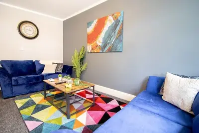 Image de Spacious House w/Game Room in Bristol