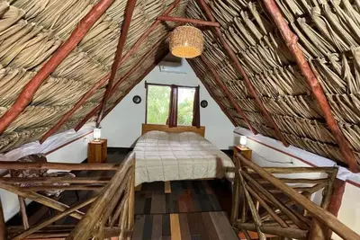 Image de Xanthus Hotel Bacalar: Amplia y cómoda cabaña a orilla de Laguna 6