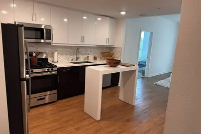 Image de 2-bedroom condo in lovely Glendale with fitness room, WiFi, Ac