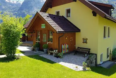 Image de Chalet 5 mins from Lake Hallstatt. 5 en-suite double rooms, quiet place.