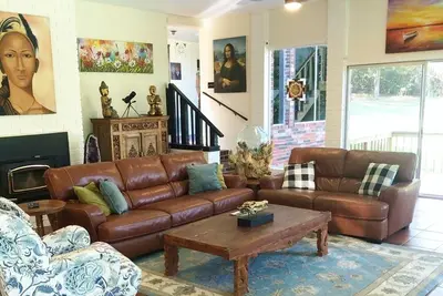 Image de Lake Seminole Tree Tops Estate Yoga Retreat on Bainbridge, Georgia